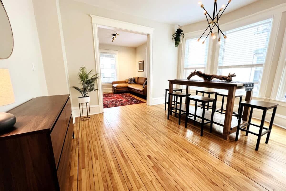 Apartament Trendy And Stylish 3Br Uptown Duplex With Balcony Minneapolis Zewnętrze zdjęcie