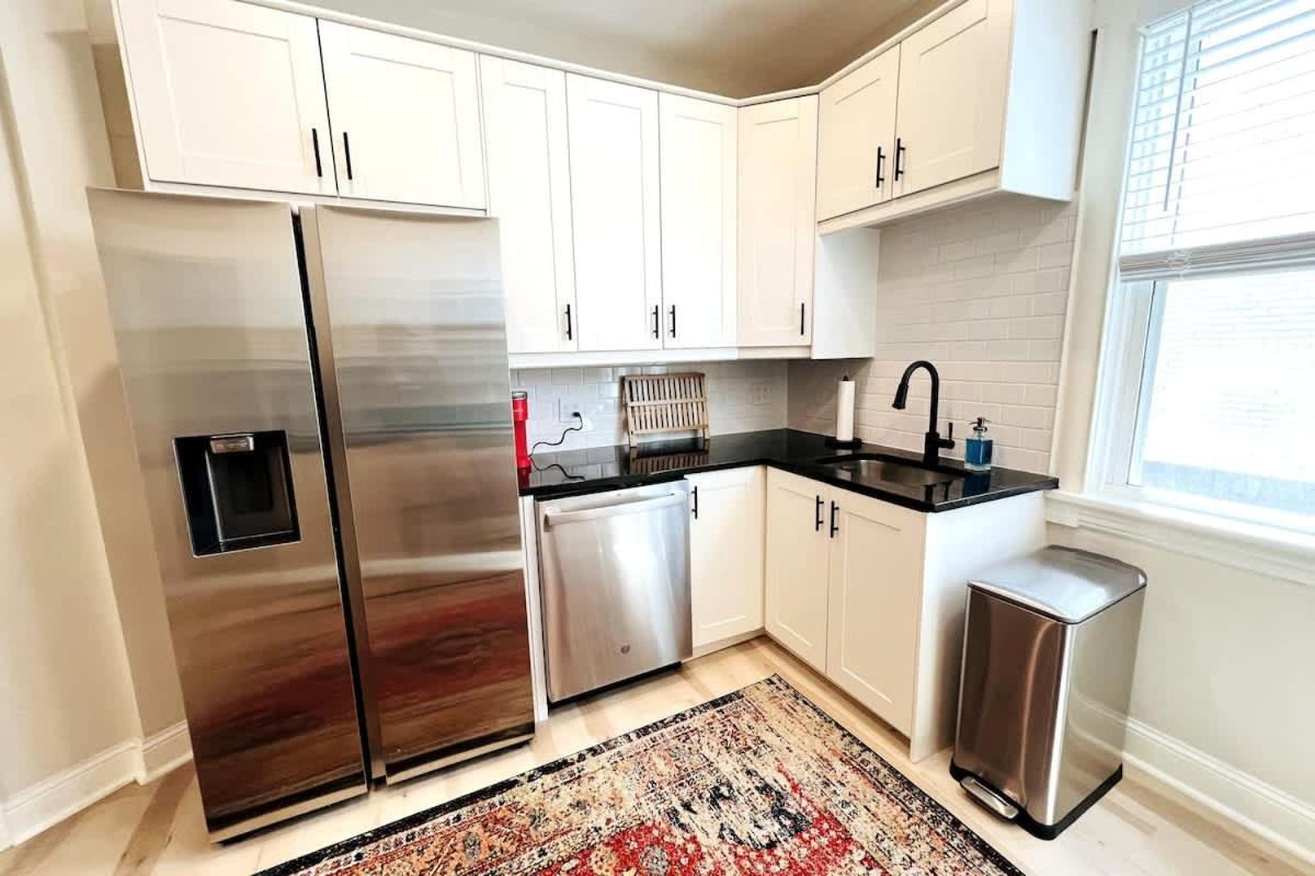 Apartament Trendy And Stylish 3Br Uptown Duplex With Balcony Minneapolis Zewnętrze zdjęcie